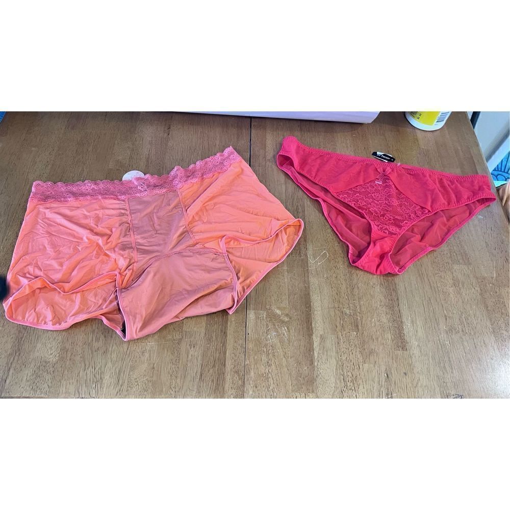 JOYJA EMILY SHORTIE LIVING CORAL PANTIES ADORE ME RED LACE PANTIES LOT OF 2 SZ 4